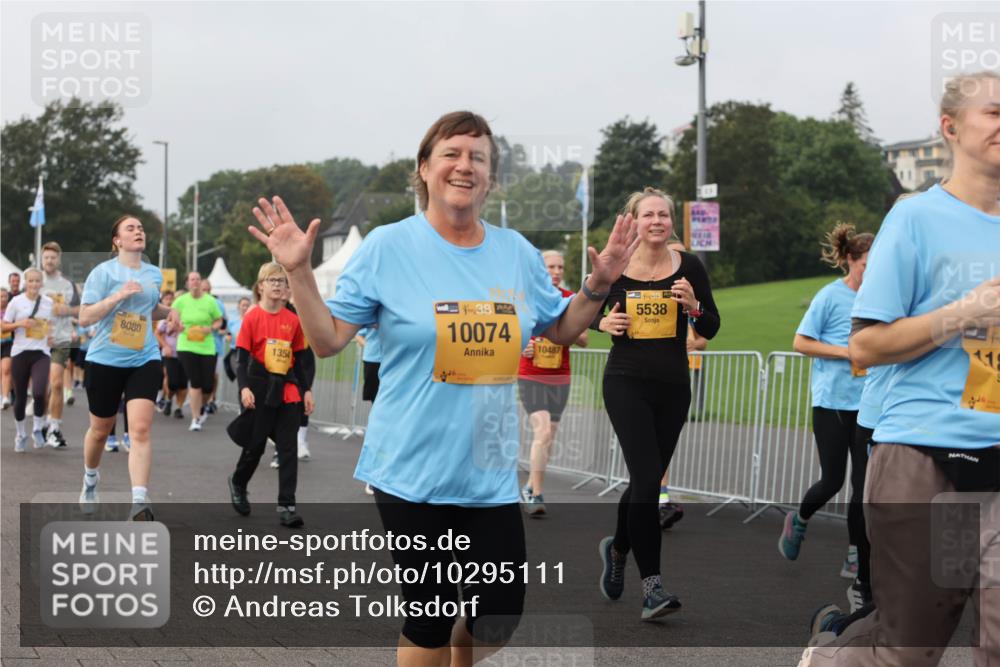 13.09.2026 - Kiel Lauf Andreas Tolksdorf http://msf.ph/oto/10295111 13.09.2026 09:28:37 Kiellinie 8080, 1354, 38, 10074, 10487, 5538, 119 meine-sportfotos.de