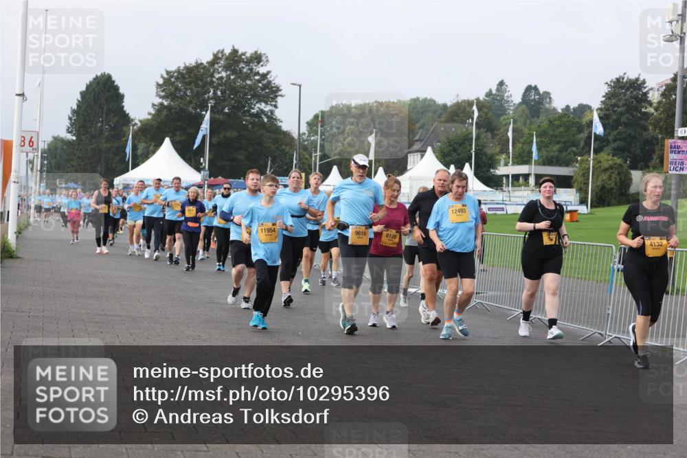 13.09.2026 - Kiel Lauf Andreas Tolksdorf http://msf.ph/oto/10295396 13.09.2026 09:29:16 Kiellinie 86, 2811, 11954, 9616, 8128, 12493, 4132 meine-sportfotos.de