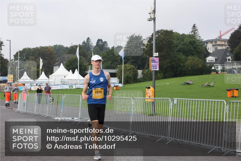 13.09.2026 - Kiel Lauf Andreas Tolksdorf http://msf.ph/oto/10295425 13.09.2026 09:20:32 Kiellinie 1519 meine-sportfotos.de