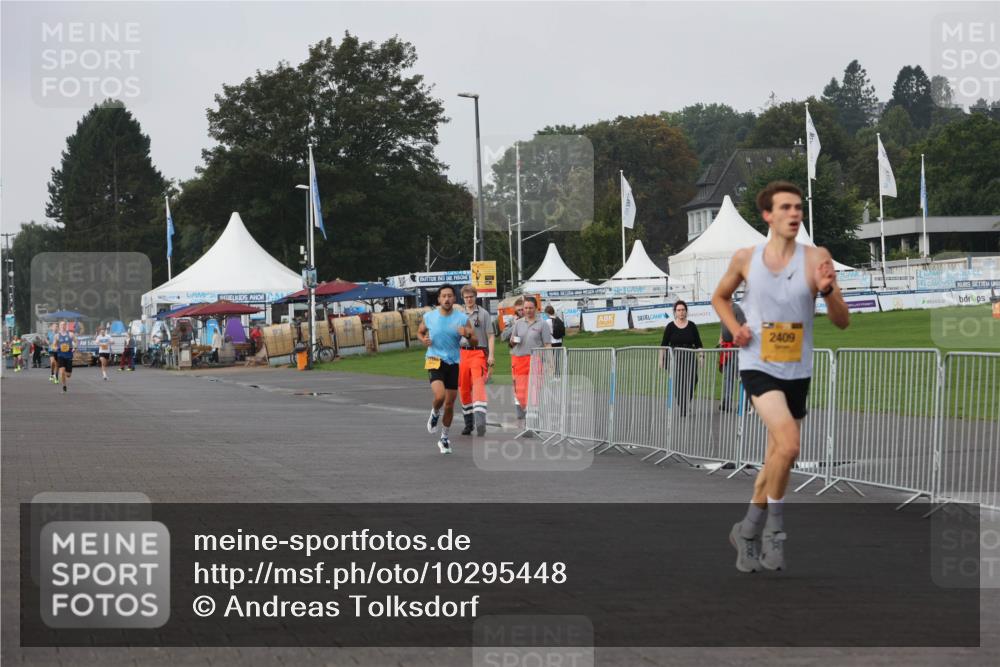 13.09.2026 - Kiel Lauf Andreas Tolksdorf http://msf.ph/oto/10295448 13.09.2026 09:20:40 Kiellinie 2409 meine-sportfotos.de