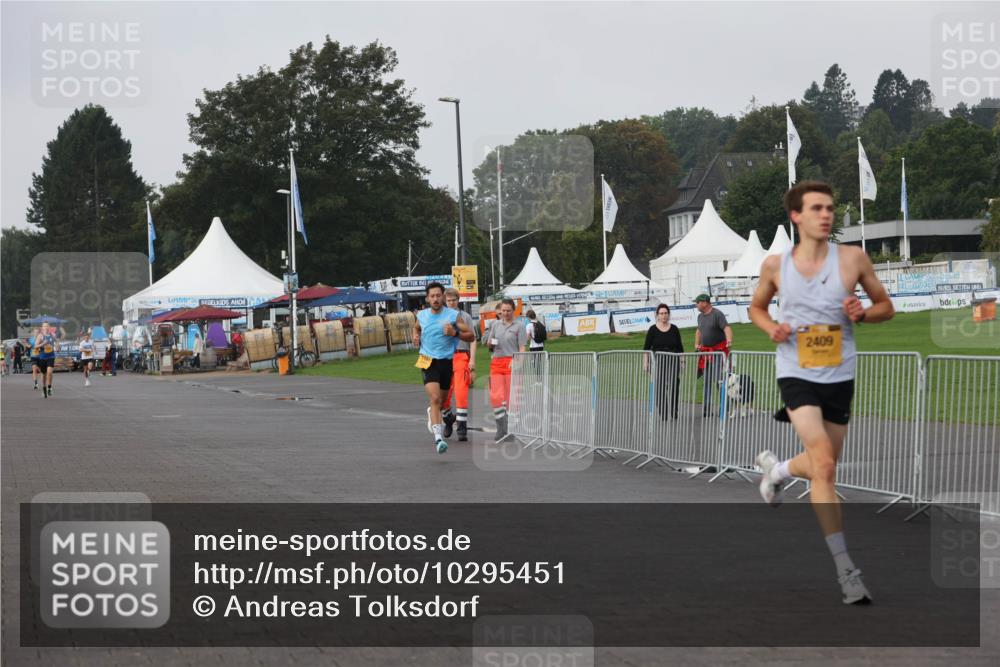 13.09.2026 - Kiel Lauf Andreas Tolksdorf http://msf.ph/oto/10295451 13.09.2026 09:20:40 Kiellinie 2409 meine-sportfotos.de