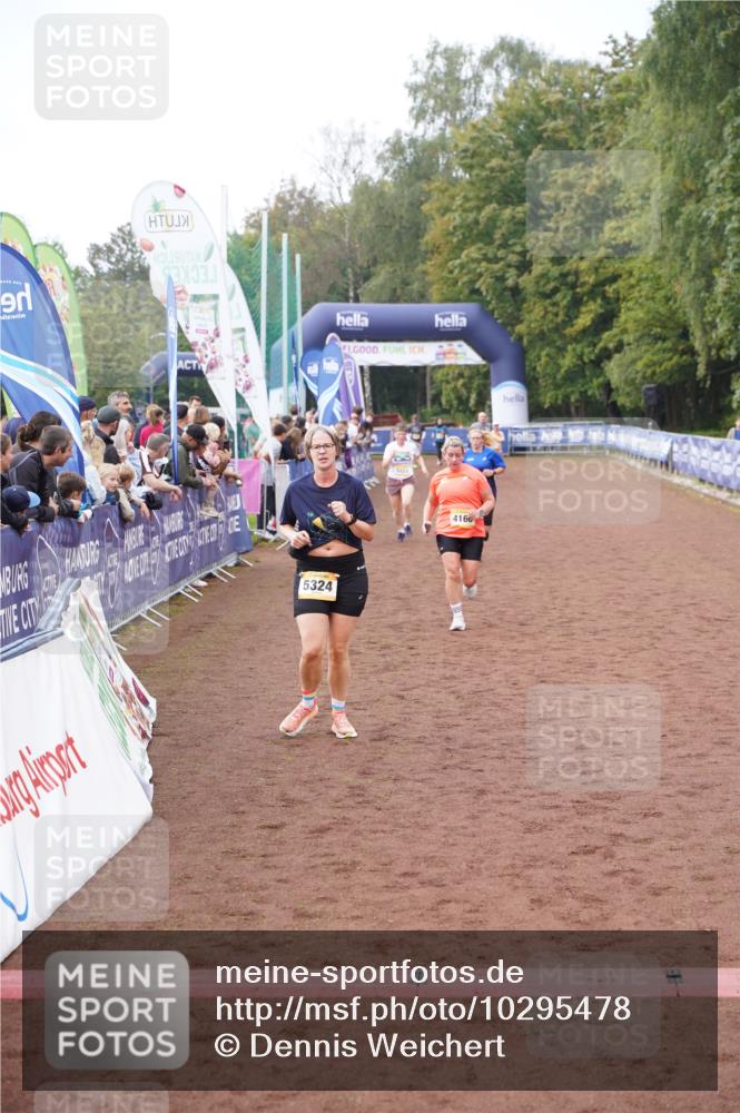 13.09.2026 - Airport Race Dennis Weichert http://msf.ph/oto/10295478 13.09.2026 10:32:46 Ziel 4142, 4166, 5223, 5225, 5262, 5324 meine-sportfotos.de