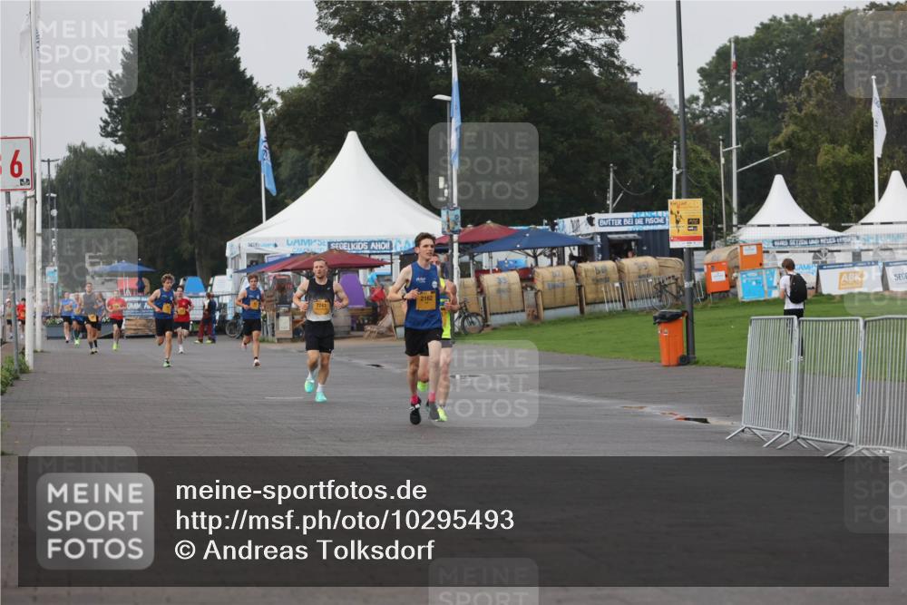 13.09.2026 - Kiel Lauf Andreas Tolksdorf http://msf.ph/oto/10295493 13.09.2026 09:20:59 Kiellinie 6, 68, 2162, 7743 meine-sportfotos.de