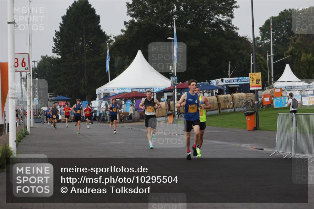 13.09.2026 - Kiel Lauf Andreas Tolksdorf http://msf.ph/oto/10295504 13.09.2026 09:21:01 Kiellinie 86, 7743, 2162, 1971, 20 meine-sportfotos.de