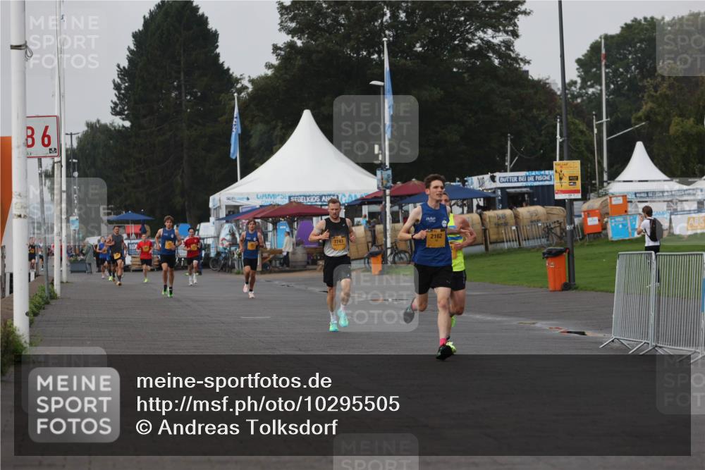 13.09.2026 - Kiel Lauf Andreas Tolksdorf http://msf.ph/oto/10295505 13.09.2026 09:21:01 Kiellinie 6, 160, 2162, 7743 meine-sportfotos.de