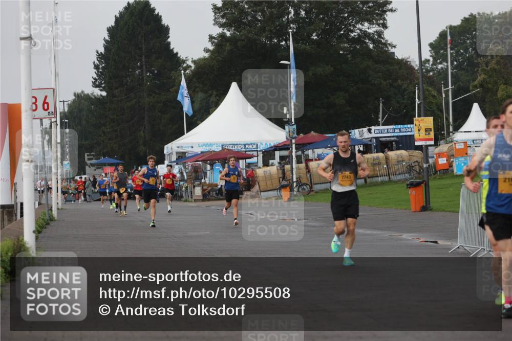 13.09.2026 - Kiel Lauf Andreas Tolksdorf http://msf.ph/oto/10295508 13.09.2026 09:21:03 Kiellinie 36, 7743, 216 meine-sportfotos.de