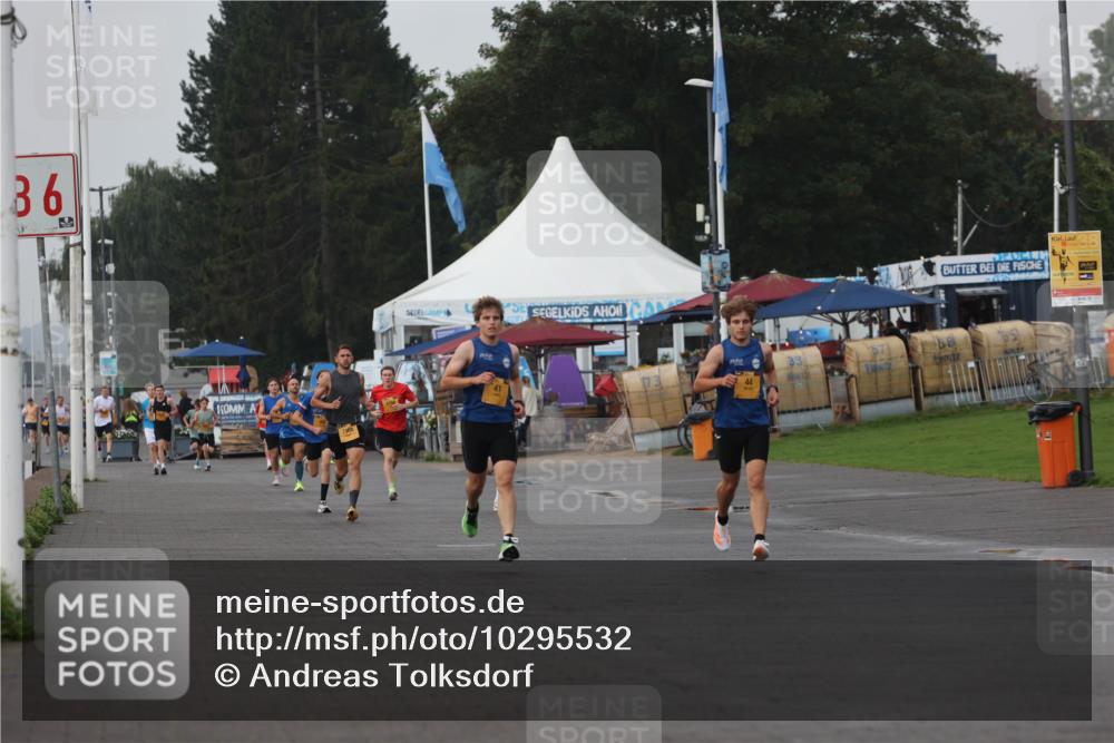 13.09.2026 - Kiel Lauf Andreas Tolksdorf http://msf.ph/oto/10295532 13.09.2026 09:21:07 Kiellinie 36, 160, 41, 44, 33 meine-sportfotos.de