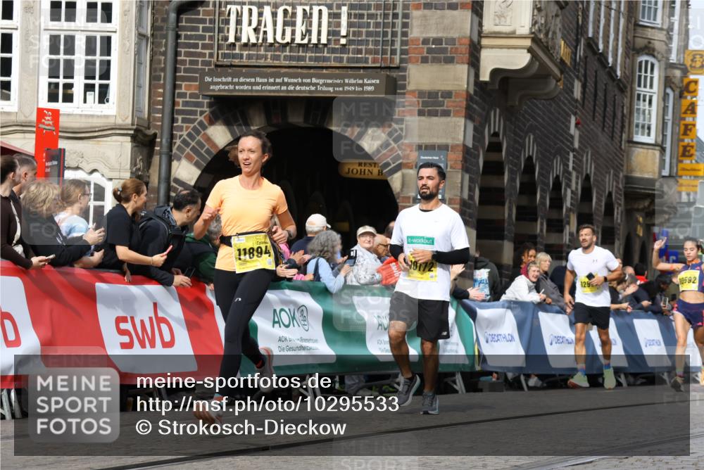 13.09.2026 - 21. swb-Marathon Bremen Strokosch-Dieckow http://msf.ph/oto/10295533 13.09.2026 10:47:53 Ziel 10189, 10210, 10223, 10270, 10310, 10594, 10807, 10860, 10873, 11130, 11469, 11646, 11809, 11894, 12077, 12195, 12296, 12318, 12547, 13521, 10142, 10329, 11058, 11193, 11735, 12278, 12354, 12487, 13620 meine-sportfotos.de