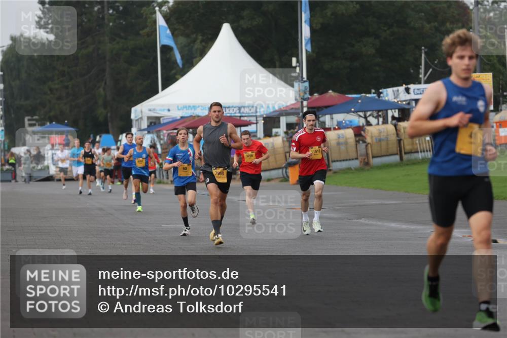 13.09.2026 - Kiel Lauf Andreas Tolksdorf http://msf.ph/oto/10295541 13.09.2026 09:21:12 Kiellinie 8092, 60, 7958, 3766, 11516 meine-sportfotos.de
