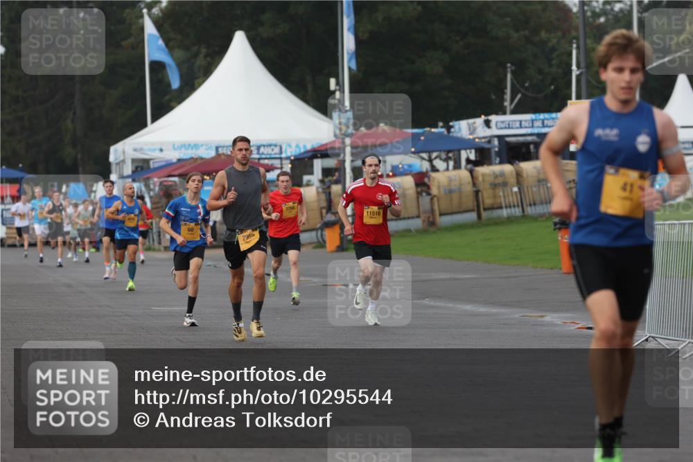 13.09.2026 - Kiel Lauf Andreas Tolksdorf http://msf.ph/oto/10295544 13.09.2026 09:21:12 Kiellinie 60, 7958, 3766, 11516 meine-sportfotos.de
