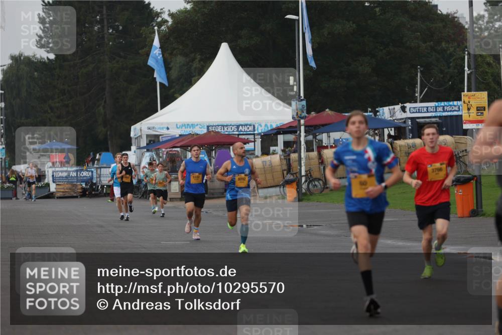 13.09.2026 - Kiel Lauf Andreas Tolksdorf http://msf.ph/oto/10295570 13.09.2026 09:21:16 Kiellinie 160, 5332, 8092, 3766 meine-sportfotos.de