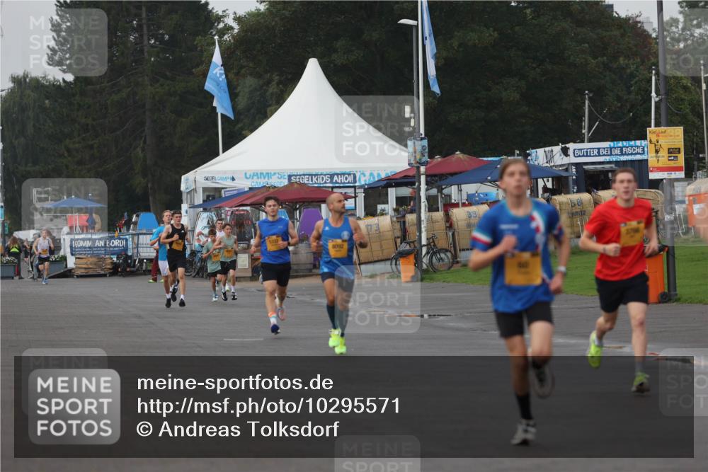 13.09.2026 - Kiel Lauf Andreas Tolksdorf http://msf.ph/oto/10295571 13.09.2026 09:21:16 Kiellinie 160, 5332, 8092, 33 meine-sportfotos.de
