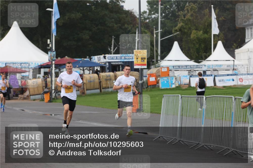 13.09.2026 - Kiel Lauf Andreas Tolksdorf http://msf.ph/oto/10295603 13.09.2026 09:21:30 Kiellinie 1246, 2831 meine-sportfotos.de
