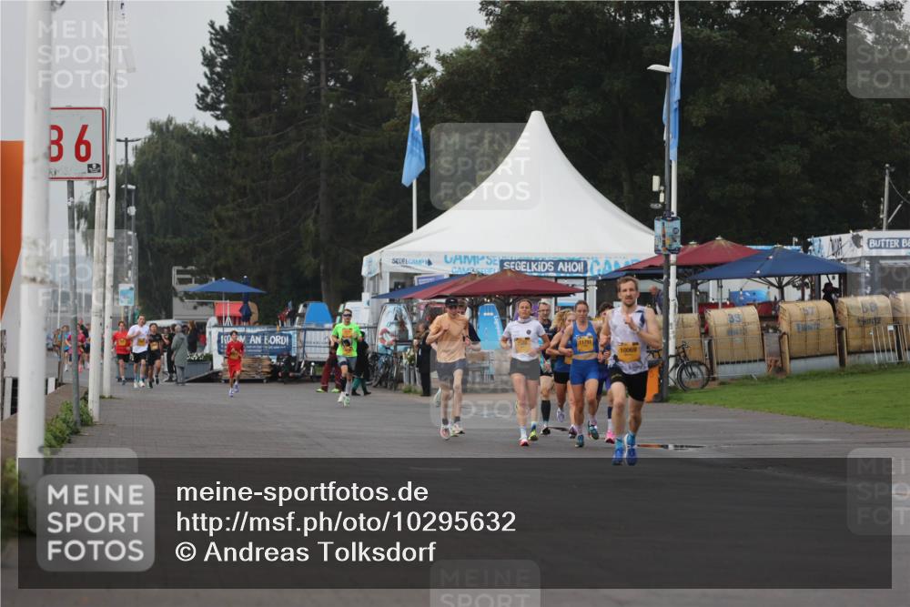 13.09.2026 - Kiel Lauf Andreas Tolksdorf http://msf.ph/oto/10295632 13.09.2026 09:21:35 Kiellinie 86, 160, 68, 11791, 10069 meine-sportfotos.de