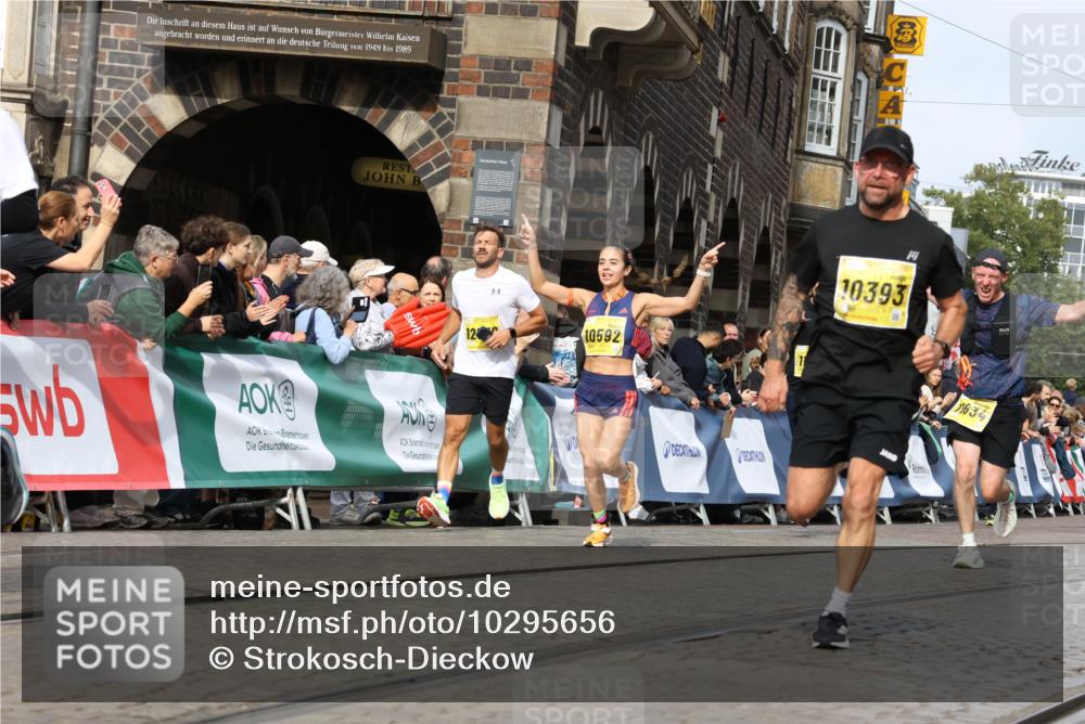 13.09.2026 - 21. swb-Marathon Bremen Strokosch-Dieckow http://msf.ph/oto/10295656 13.09.2026 10:47:55 Ziel 10172, 10189, 10210, 10223, 10270, 10310, 10393, 10594, 10807, 10860, 10873, 11130, 11469, 11646, 11809, 11894, 12077, 12296, 12318, 12547, 13521, 10142, 10329, 11058, 11193, 11735, 12354, 12487, 13620 meine-sportfotos.de