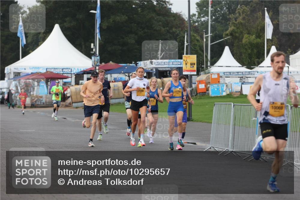 13.09.2026 - Kiel Lauf Andreas Tolksdorf http://msf.ph/oto/10295657 13.09.2026 09:21:41 Kiellinie 7588, 815, 11791, 10069 meine-sportfotos.de