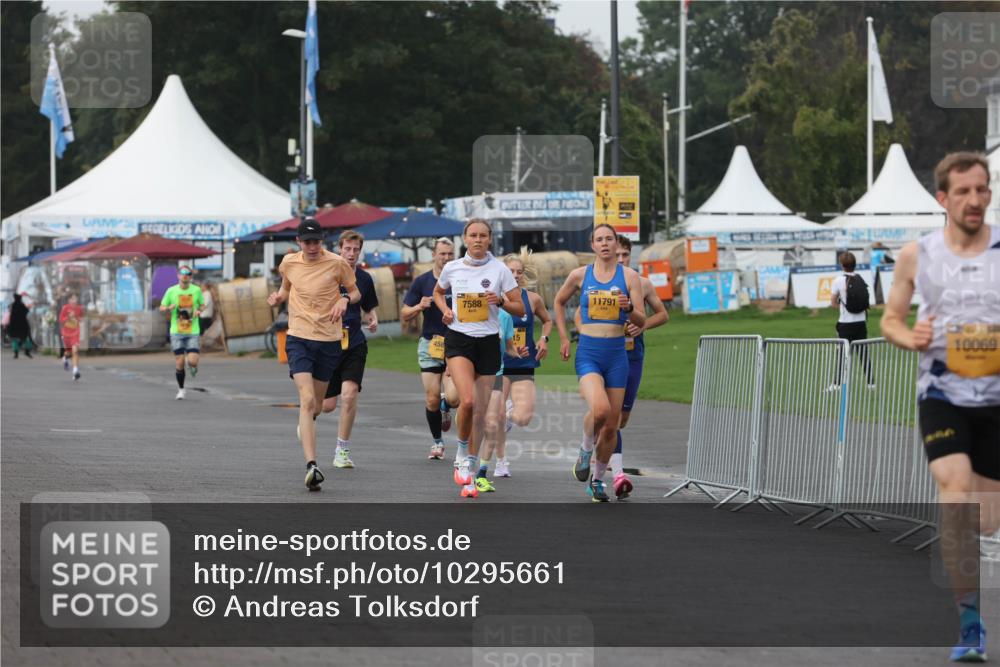 13.09.2026 - Kiel Lauf Andreas Tolksdorf http://msf.ph/oto/10295661 13.09.2026 09:21:42 Kiellinie 7588, 15, 11791, 10069 meine-sportfotos.de