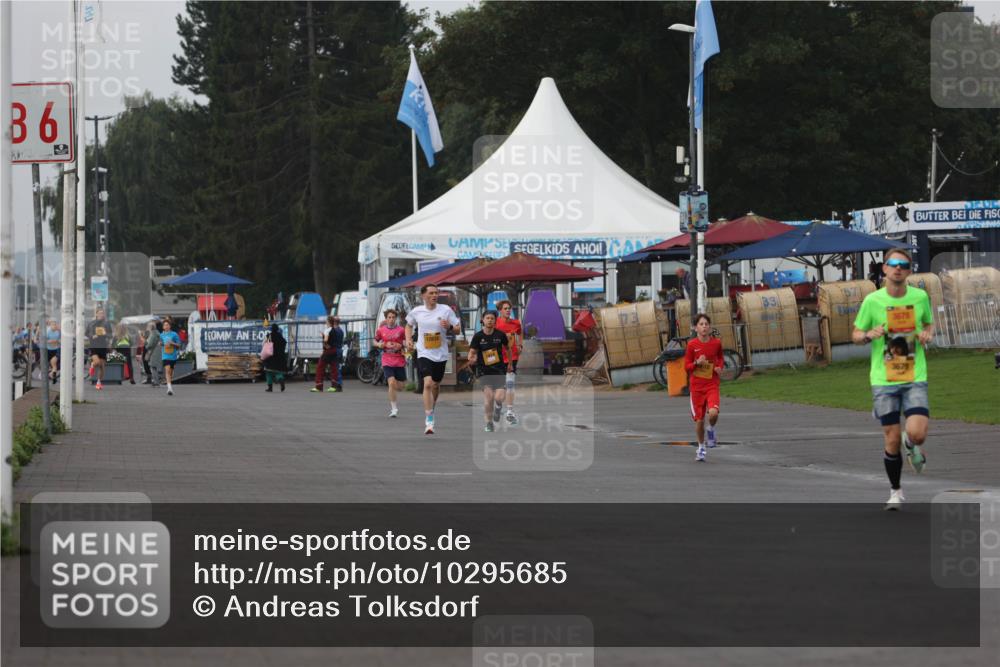 13.09.2026 - Kiel Lauf Andreas Tolksdorf http://msf.ph/oto/10295685 13.09.2026 09:21:48 Kiellinie 86, 3678, 3679 meine-sportfotos.de