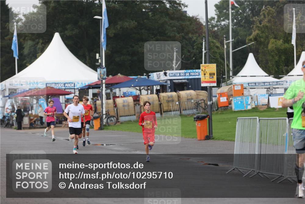 13.09.2026 - Kiel Lauf Andreas Tolksdorf http://msf.ph/oto/10295710 13.09.2026 09:21:52 Kiellinie 12832, 9610 meine-sportfotos.de