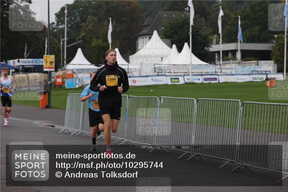 13.09.2026 - Kiel Lauf Andreas Tolksdorf http://msf.ph/oto/10295744 13.09.2026 09:22:17 Kiellinie 93, 39, 12484 meine-sportfotos.de