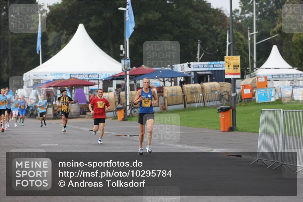 13.09.2026 - Kiel Lauf Andreas Tolksdorf http://msf.ph/oto/10295784 13.09.2026 09:22:27 Kiellinie 3866, 5662 meine-sportfotos.de