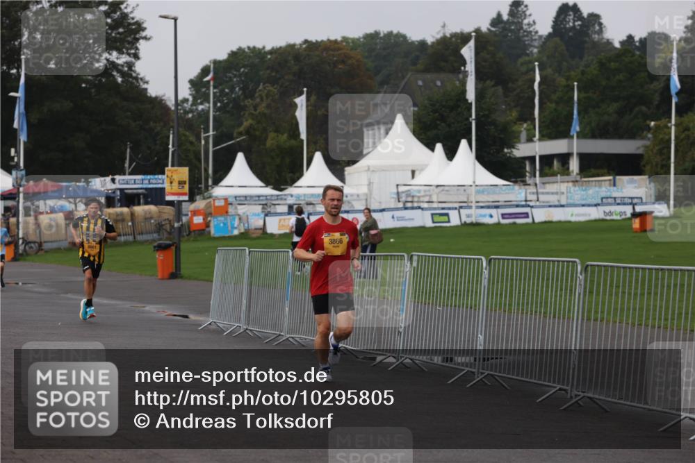 13.09.2026 - Kiel Lauf Andreas Tolksdorf http://msf.ph/oto/10295805 13.09.2026 09:22:35 Kiellinie 8661, 3866 meine-sportfotos.de