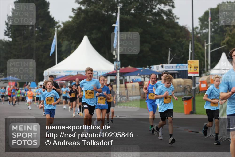 13.09.2026 - Kiel Lauf Andreas Tolksdorf http://msf.ph/oto/10295846 13.09.2026 09:22:42 Kiellinie 8658, 12726, 202, 4, 25, 4975, 1806, 10778 meine-sportfotos.de