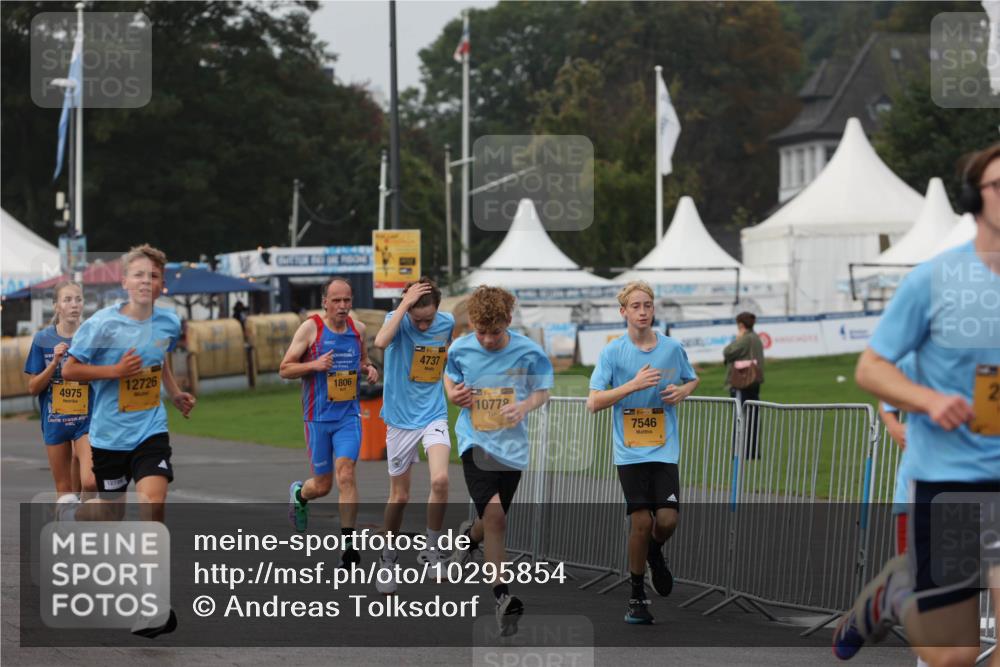 13.09.2026 - Kiel Lauf Andreas Tolksdorf http://msf.ph/oto/10295854 13.09.2026 09:22:43 Kiellinie 4975, 12726, 1806, 4737, 1272, 38, 10779, 7546, 2 meine-sportfotos.de