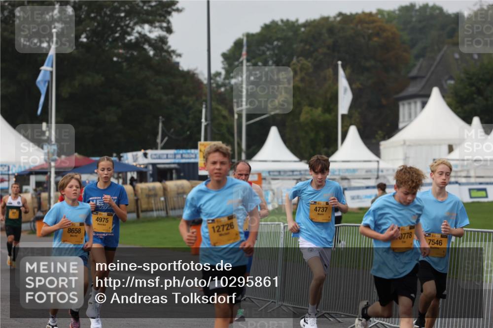 13.09.2026 - Kiel Lauf Andreas Tolksdorf http://msf.ph/oto/10295861 13.09.2026 09:22:44 Kiellinie 8658, 4975, 12726, 39, 4737, 3778, 39, 7546 meine-sportfotos.de