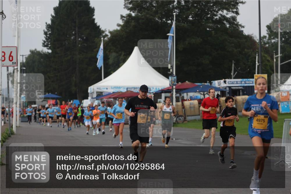13.09.2026 - Kiel Lauf Andreas Tolksdorf http://msf.ph/oto/10295864 13.09.2026 09:22:46 Kiellinie 36, 3174, 9696, 5242, 4975 meine-sportfotos.de