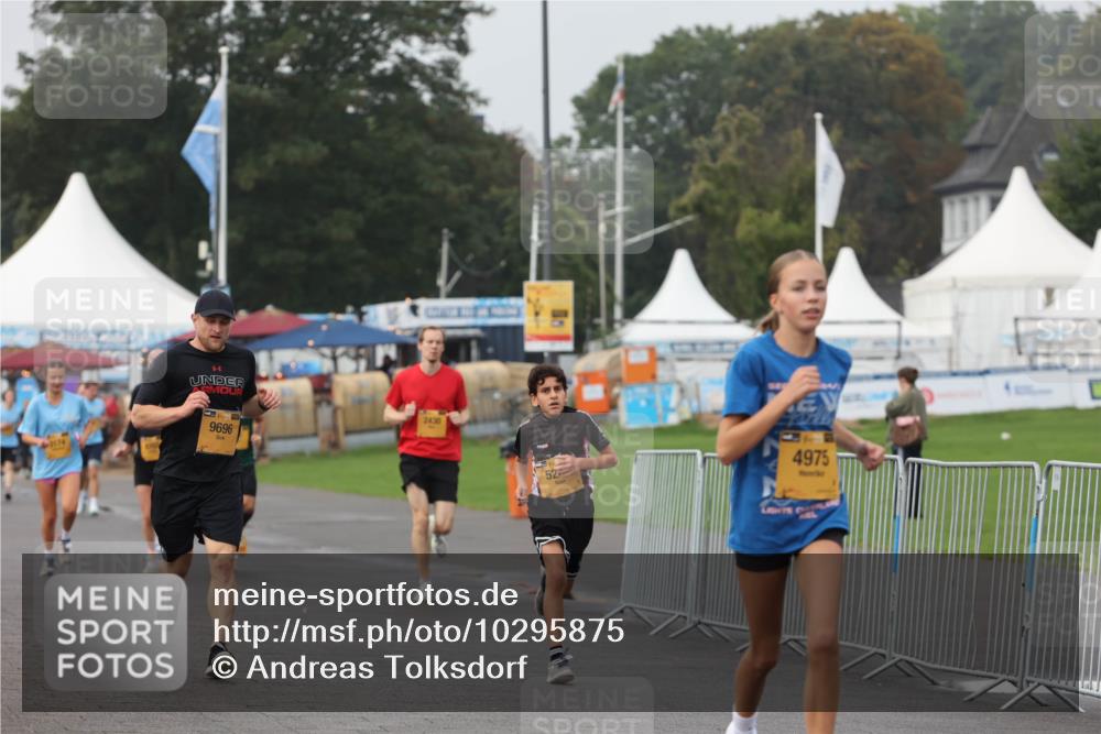 13.09.2026 - Kiel Lauf Andreas Tolksdorf http://msf.ph/oto/10295875 13.09.2026 09:22:47 Kiellinie 9696, 2430, 52, 4975 meine-sportfotos.de