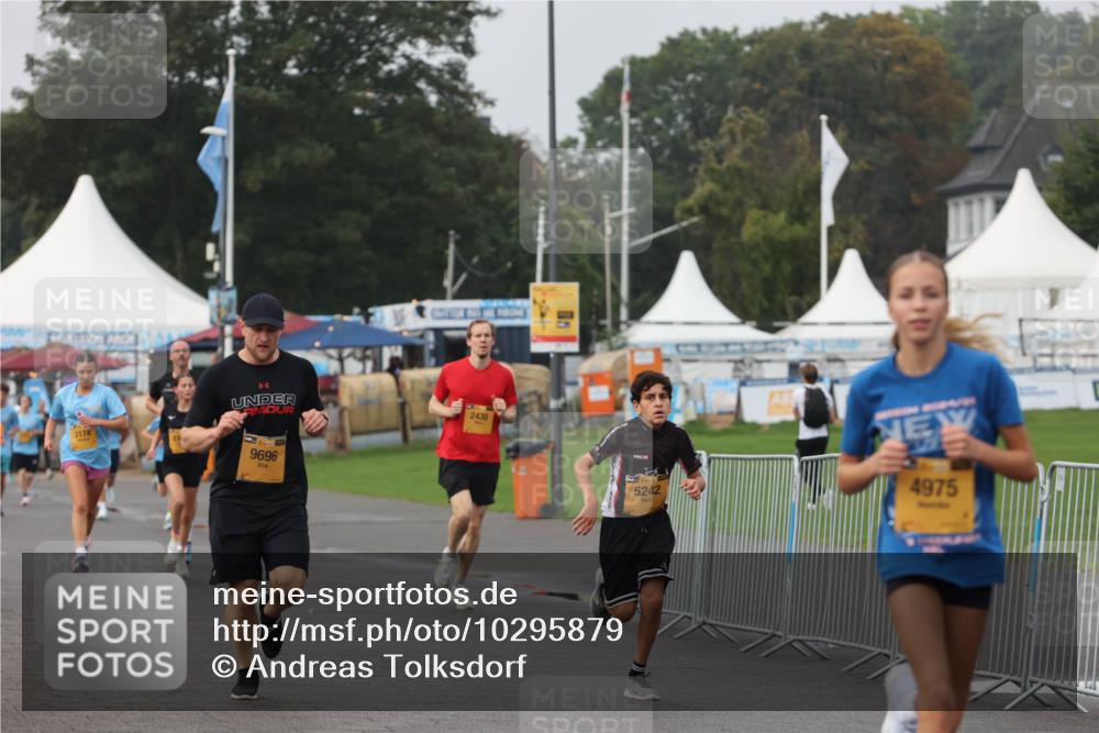 13.09.2026 - Kiel Lauf Andreas Tolksdorf http://msf.ph/oto/10295879 13.09.2026 09:22:47 Kiellinie 3174, 35, 9696, 2430, 5242, 4975 meine-sportfotos.de