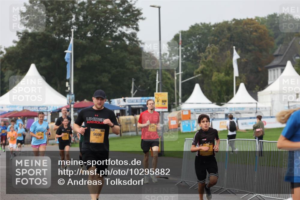 13.09.2026 - Kiel Lauf Andreas Tolksdorf http://msf.ph/oto/10295882 13.09.2026 09:22:48 Kiellinie 3174, 8702, 9696, 2430 meine-sportfotos.de
