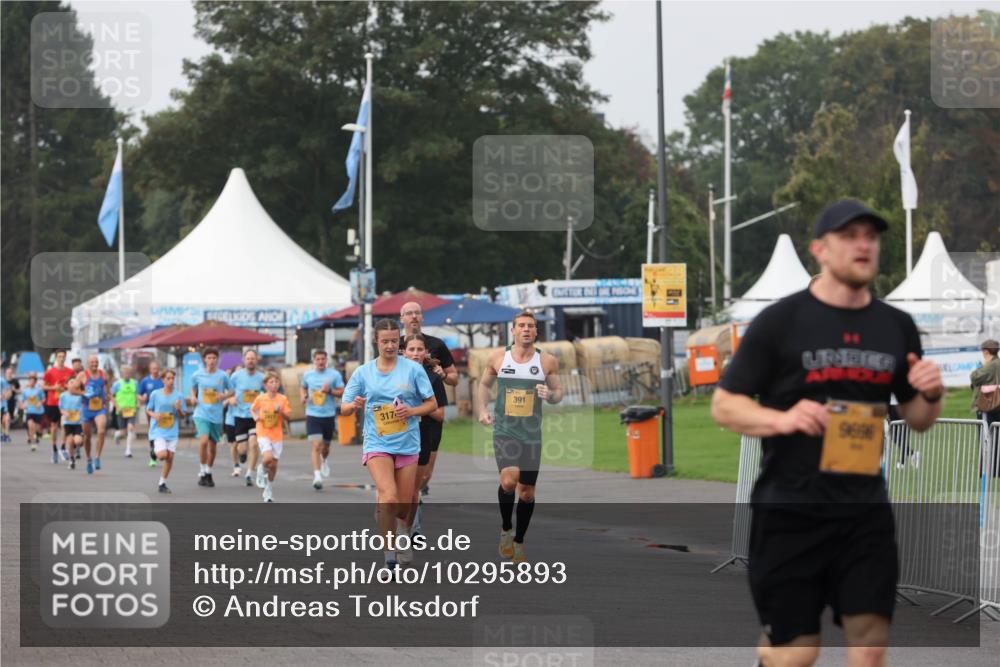 13.09.2026 - Kiel Lauf Andreas Tolksdorf http://msf.ph/oto/10295893 13.09.2026 09:22:49 Kiellinie 317, 391, 9696 meine-sportfotos.de