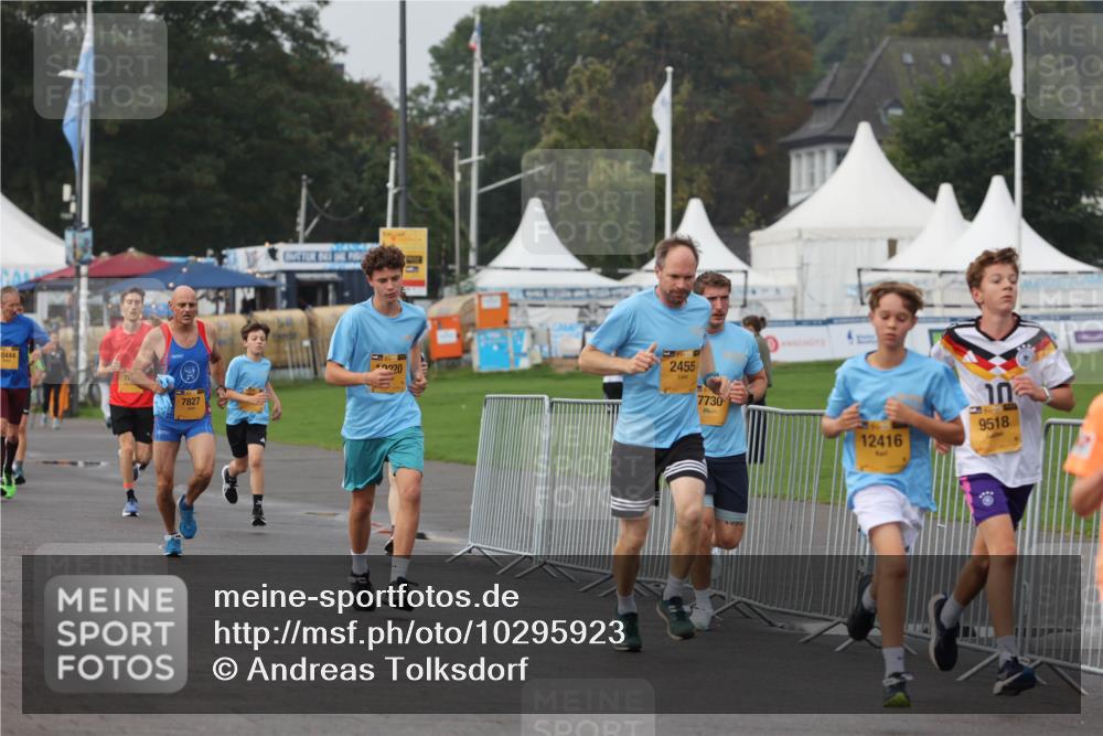 13.09.2026 - Kiel Lauf Andreas Tolksdorf http://msf.ph/oto/10295923 13.09.2026 09:23:00 Kiellinie 0444, 7827, 220, 2455, 7730, 12416, 10, 9518 meine-sportfotos.de