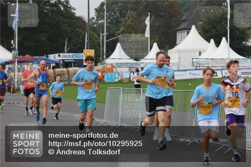 13.09.2026 - Kiel Lauf Andreas Tolksdorf http://msf.ph/oto/10295925 13.09.2026 09:23:00 Kiellinie 7827, 6277, 10220, 2455, 12416, 9518 meine-sportfotos.de