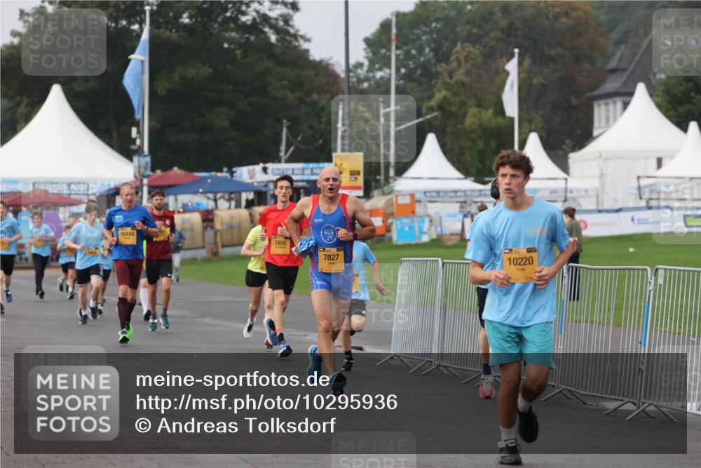 13.09.2026 - Kiel Lauf Andreas Tolksdorf http://msf.ph/oto/10295936 13.09.2026 09:23:02 Kiellinie 10444, 7855, 7827, 10220 meine-sportfotos.de