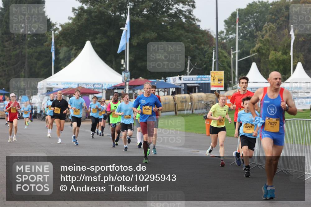 13.09.2026 - Kiel Lauf Andreas Tolksdorf http://msf.ph/oto/10295943 13.09.2026 09:23:03 Kiellinie 2854, 4043, 7459, 10444, 5930, 7827, 6277 meine-sportfotos.de