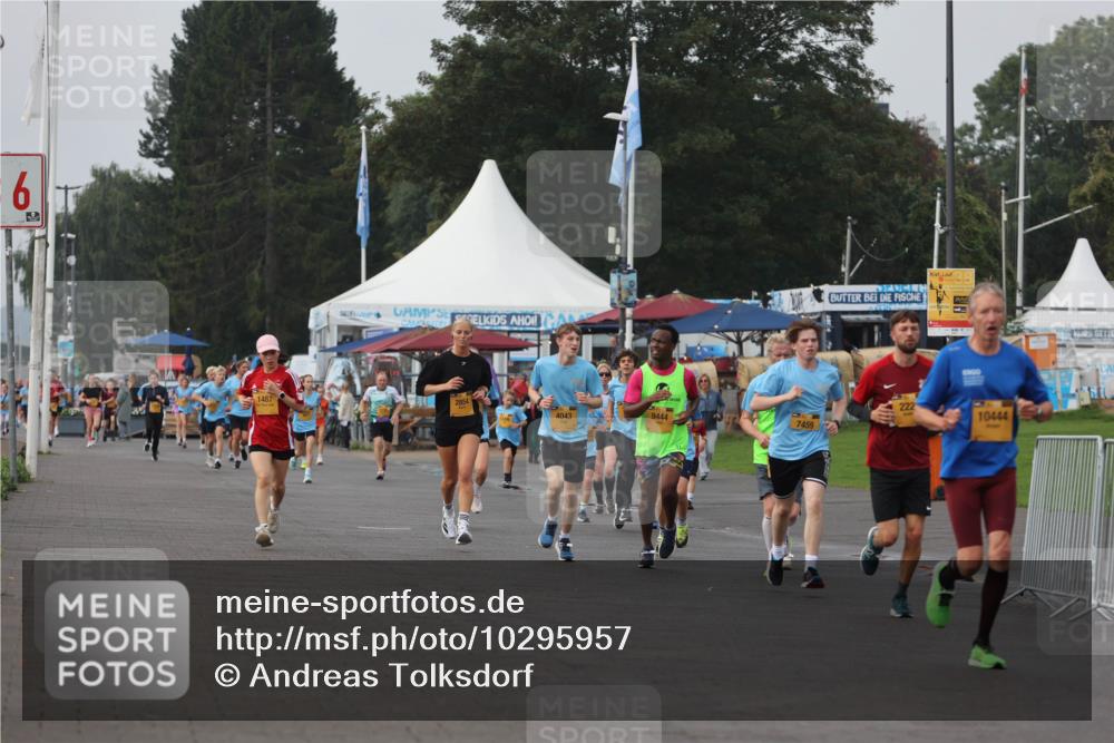 13.09.2026 - Kiel Lauf Andreas Tolksdorf http://msf.ph/oto/10295957 13.09.2026 09:23:05 Kiellinie 6, 1487, 28, 1222, 10444, 4043, 9444, 7459 meine-sportfotos.de