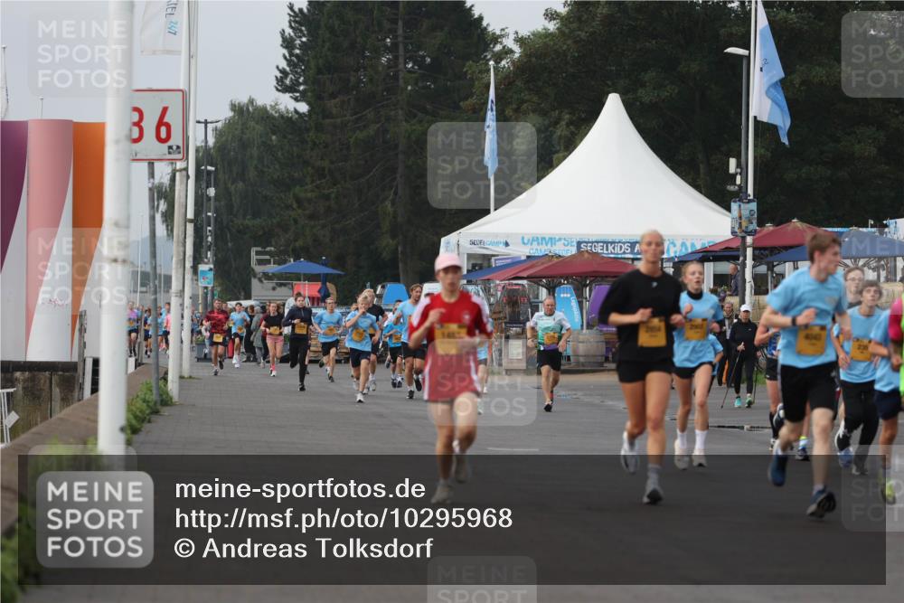 13.09.2026 - Kiel Lauf Andreas Tolksdorf http://msf.ph/oto/10295968 13.09.2026 09:23:07 Kiellinie 24, 7, 36, 2014, 4143 meine-sportfotos.de