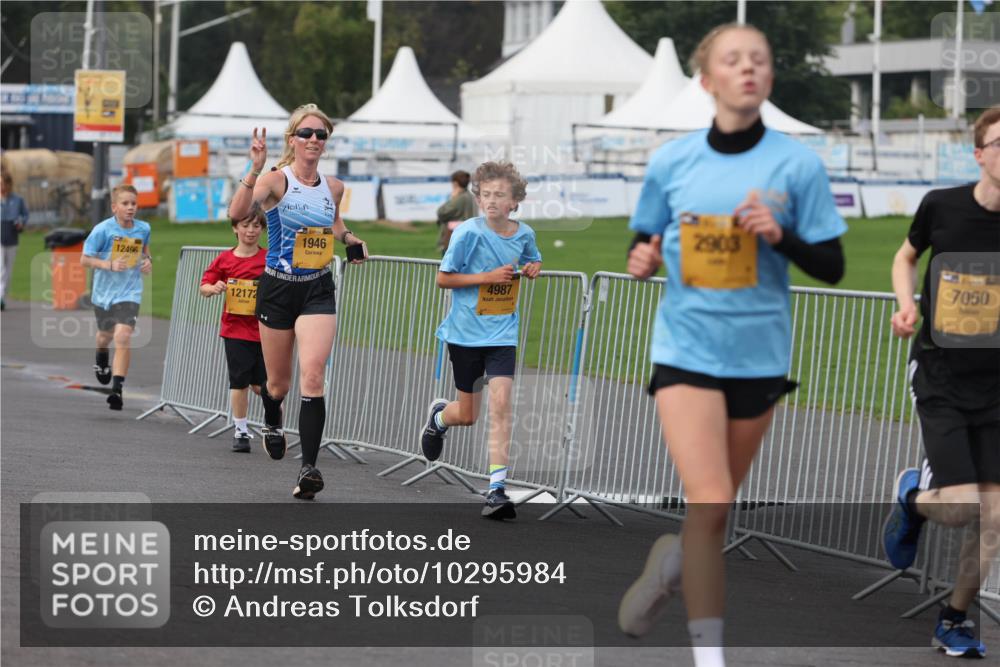 13.09.2026 - Kiel Lauf Andreas Tolksdorf http://msf.ph/oto/10295984 13.09.2026 09:23:15 Kiellinie 12496, 12172, 1946, 4987, 2903, 7050 meine-sportfotos.de