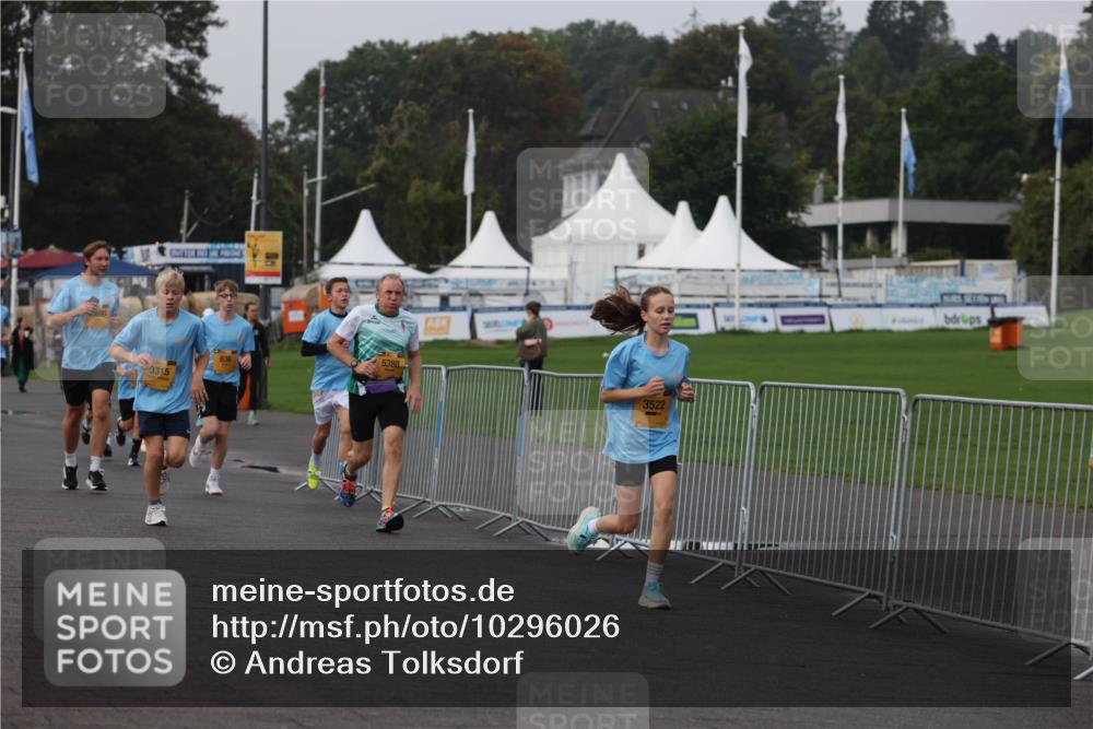 13.09.2026 - Kiel Lauf Andreas Tolksdorf http://msf.ph/oto/10296026 13.09.2026 09:23:21 Kiellinie 3315, 5398, 836, 3522 meine-sportfotos.de