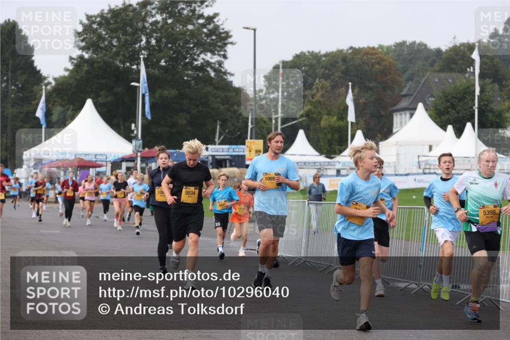 13.09.2026 - Kiel Lauf Andreas Tolksdorf http://msf.ph/oto/10296040 13.09.2026 09:23:24 Kiellinie 106, 5534, 10, 982, 10415, 1069, 5398 meine-sportfotos.de