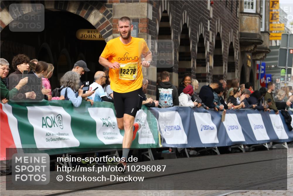 13.09.2026 - 21. swb-Marathon Bremen Strokosch-Dieckow http://msf.ph/oto/10296087 13.09.2026 10:48:04 Ziel 10172, 10210, 10223, 10393, 10592, 10594, 10860, 11018, 11130, 11360, 11634, 11809, 11894, 12077, 12318, 12547, 12558, 10316, 10329, 10638, 11058, 11135, 11241, 11781, 11815 meine-sportfotos.de