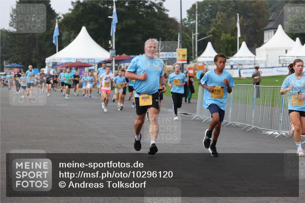13.09.2026 - Kiel Lauf Andreas Tolksdorf http://msf.ph/oto/10296120 13.09.2026 09:23:46 Kiellinie 8689, 1, 35, 152, 110 meine-sportfotos.de