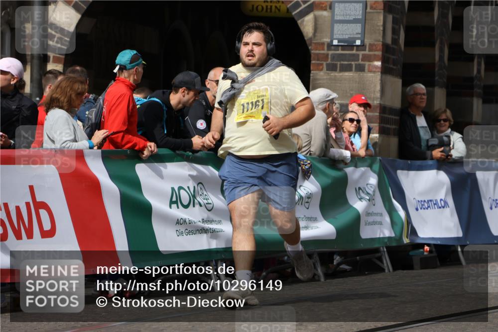 13.09.2026 - 21. swb-Marathon Bremen Strokosch-Dieckow http://msf.ph/oto/10296149 13.09.2026 11:28:29 Ziel  meine-sportfotos.de
