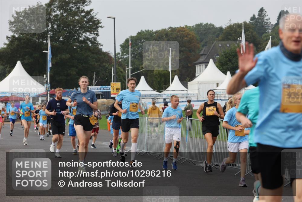 13.09.2026 - Kiel Lauf Andreas Tolksdorf http://msf.ph/oto/10296216 13.09.2026 09:24:01 Kiellinie 5081, 3143, 8943, 8620, 9351 meine-sportfotos.de