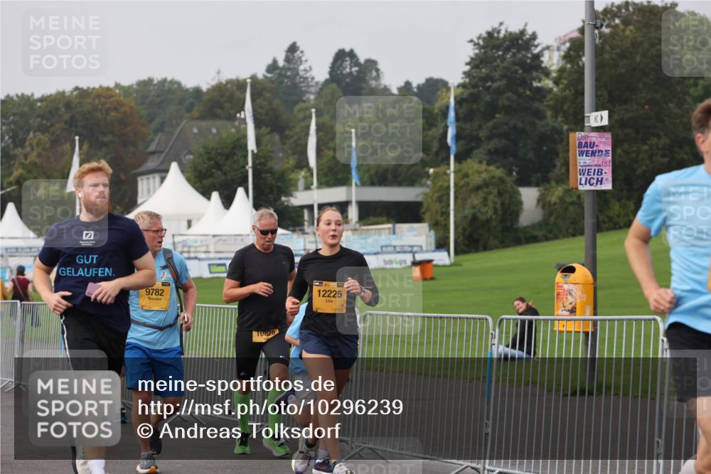 13.09.2026 - Kiel Lauf Andreas Tolksdorf http://msf.ph/oto/10296239 13.09.2026 09:24:05 Kiellinie 9782, 10825, 38, 12225 meine-sportfotos.de