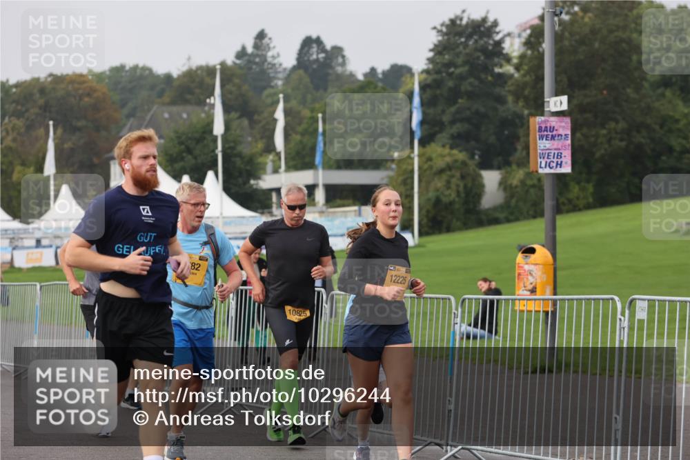 13.09.2026 - Kiel Lauf Andreas Tolksdorf http://msf.ph/oto/10296244 13.09.2026 09:24:05 Kiellinie 38, 82, 10825, 39, 12225 meine-sportfotos.de