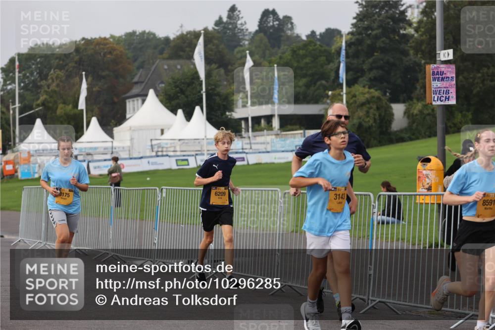 13.09.2026 - Kiel Lauf Andreas Tolksdorf http://msf.ph/oto/10296285 13.09.2026 09:24:13 Kiellinie 3175, 6209, 3143, 39, 8591 meine-sportfotos.de